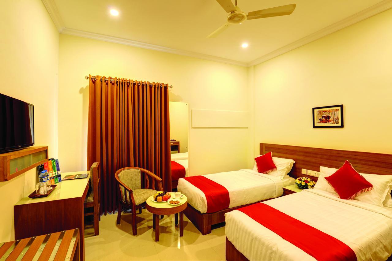 Hotel Floral Park Kottayam Luaran gambar