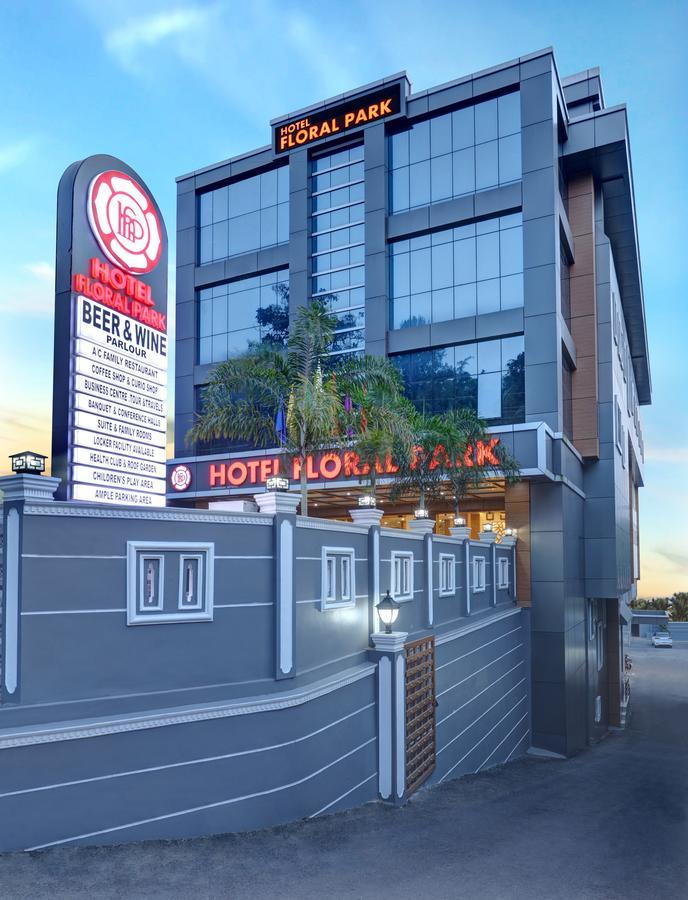 Hotel Floral Park Kottayam Luaran gambar